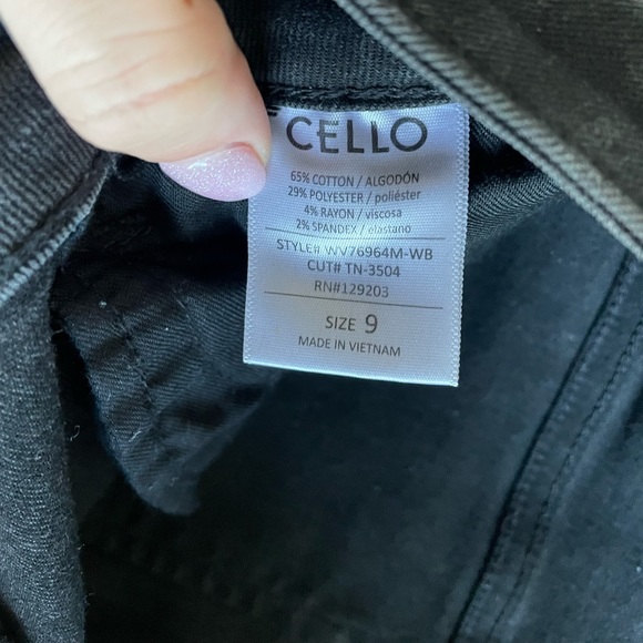 Celia Jeans - Picture 5 of 10